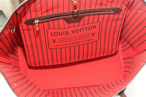 louis vuitton neverfull date code